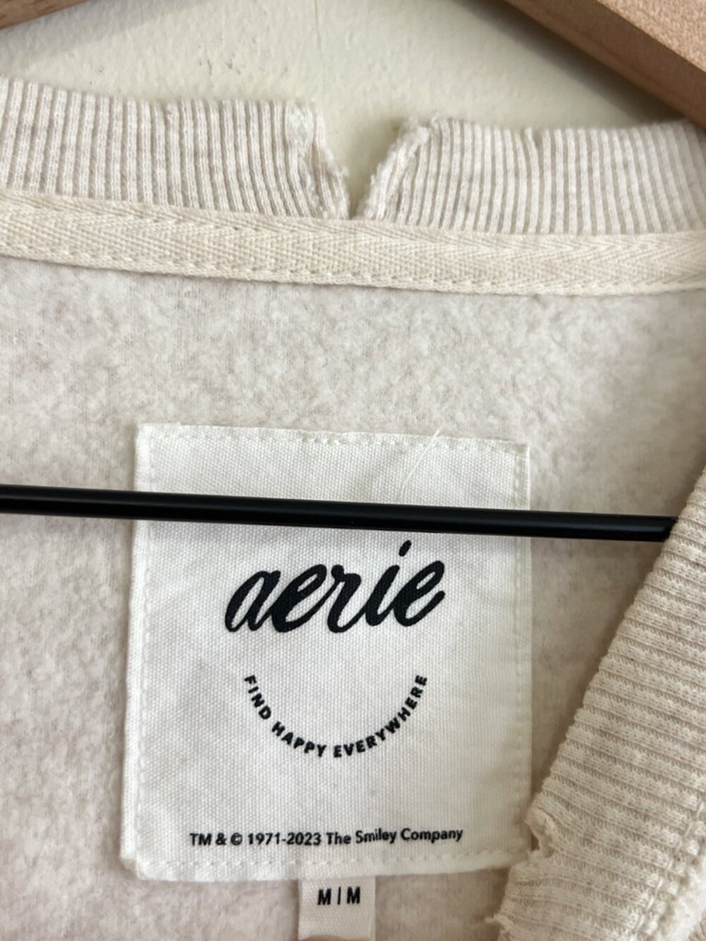 Aerie Cream Smiley Face Oversized Chill Cozy Crew Sweatshirt - Picture 5 of 6
